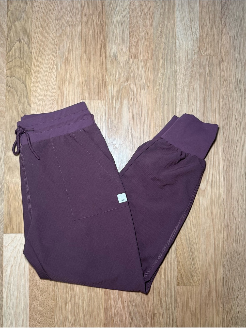 Vuori Women’s Jogger Pants in Brown MSRP $110